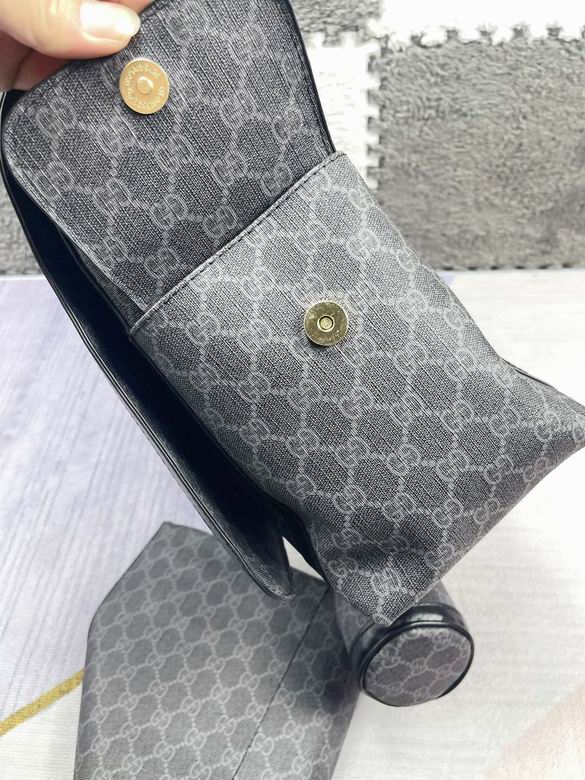 Gucci 42x32x15cm CX (4)