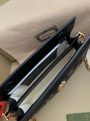 Gucci matelasse 702200 26x17.5x8cm ww (9)