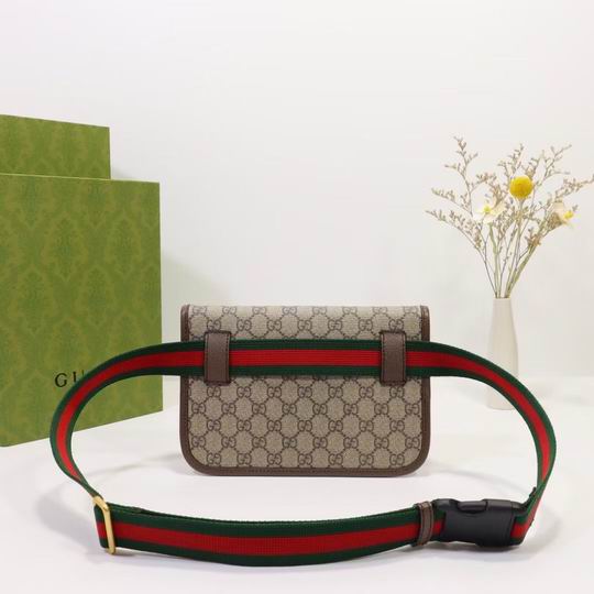 Gucci 493930 24.5x17.5x3.5cm zy (2)