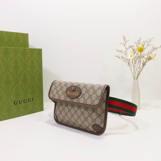 Gucci 493930 24.5x17.5x3.5cm zy (3)