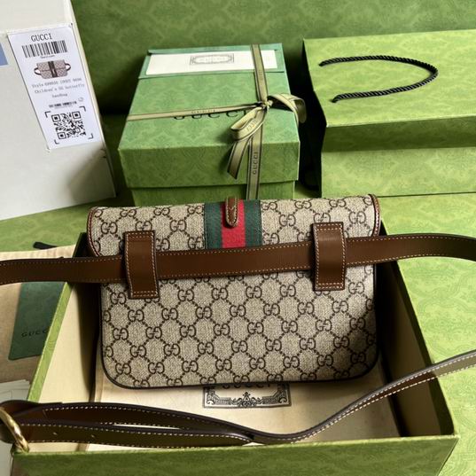 Gucci 699930 23x16x3cm CN (2)