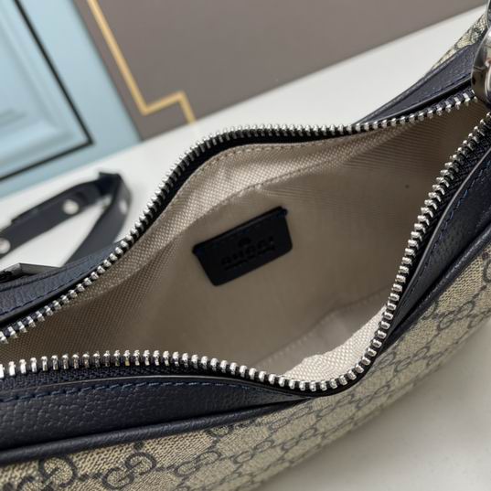 Gucci Attache 699409 23x22x5cm ww (39)