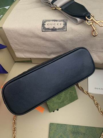 Gucci matelasse 702229 23.5x19x8cm ww (4)