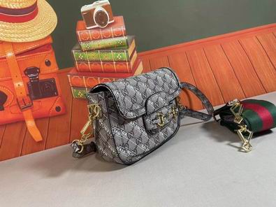 Horsebit 658574 20.5x14.5x5 cm df01 (2)