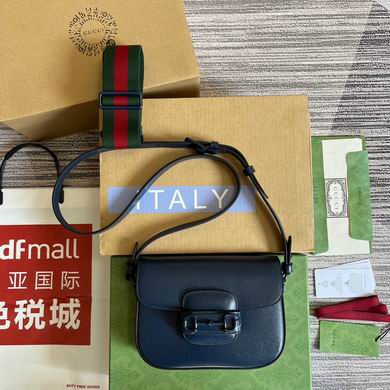 Horsebit 726226 20.5X14.5X5cm MP 2 (1)