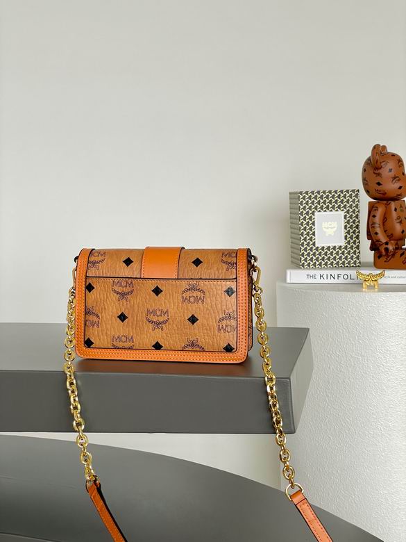 L090 18.5X5X11cm XM 7