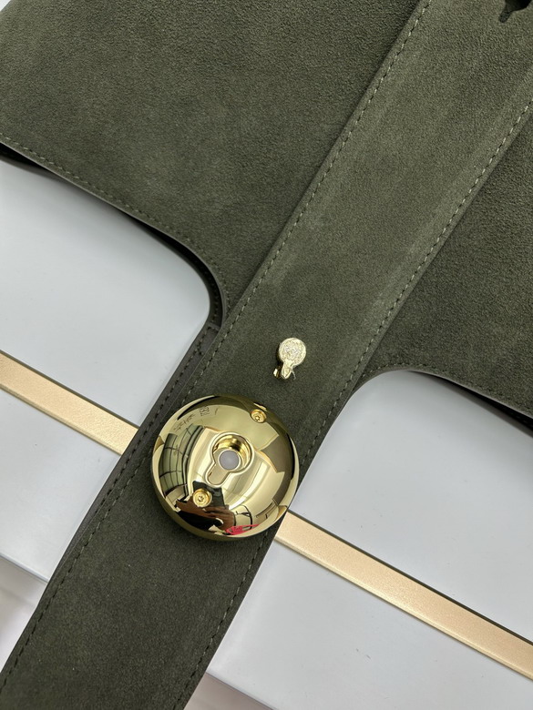 Loewe S652288 24 5x23 5x28cm jj1_6