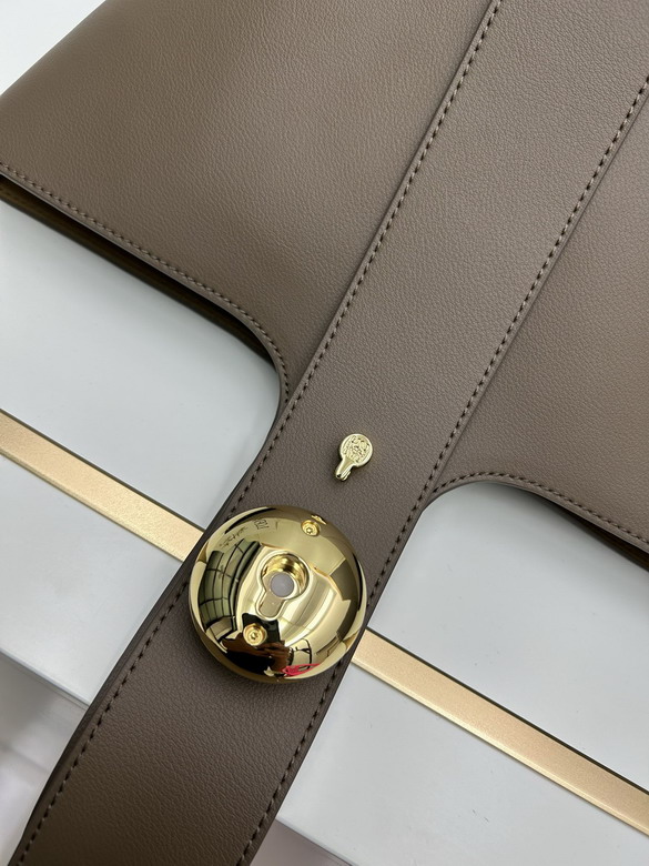 Loewe S652288 24 5x23 5x28cm jj2_6