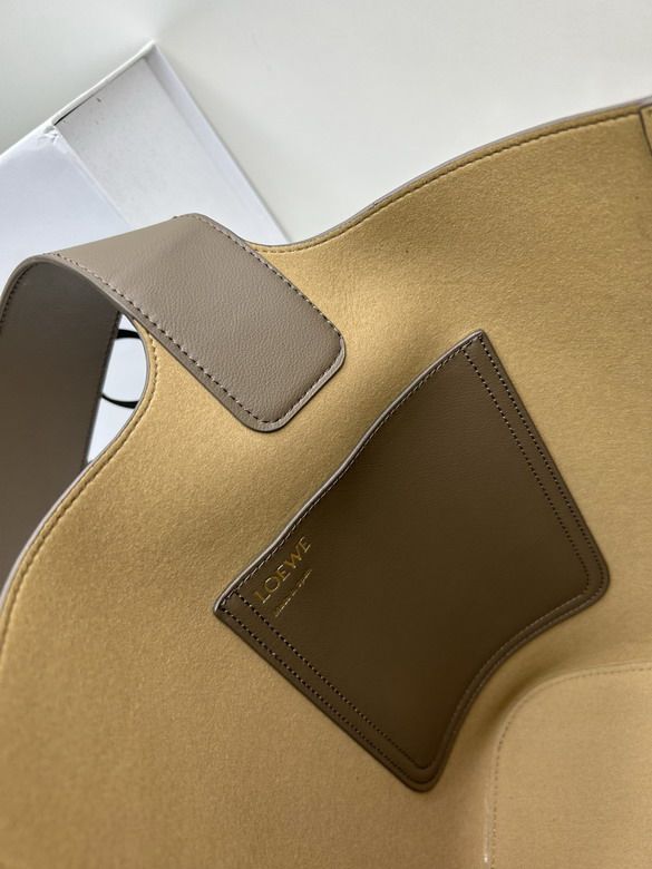 Loewe S652288 24 5x23 5x28cm jj2_8