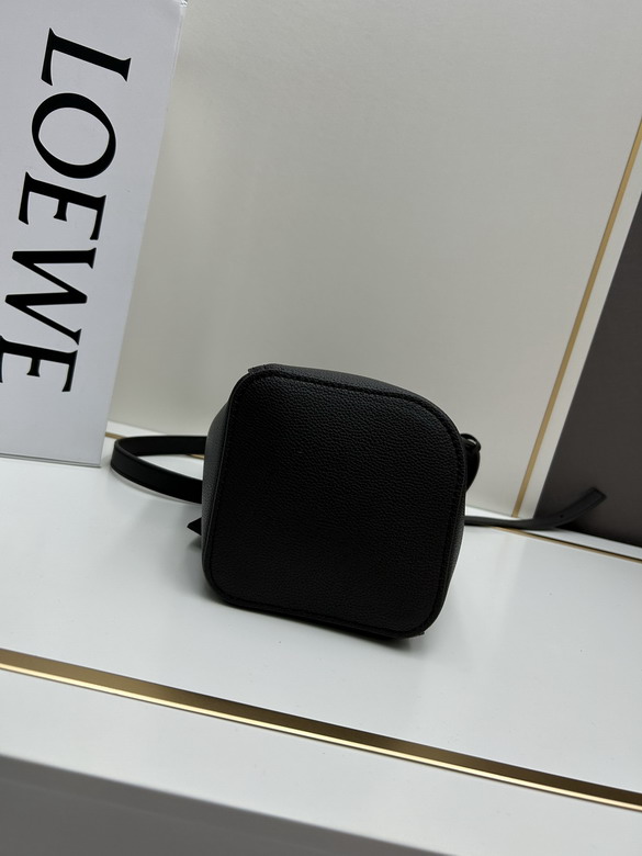 Loewe S652288 24 5x23 5x28cm jj3_4