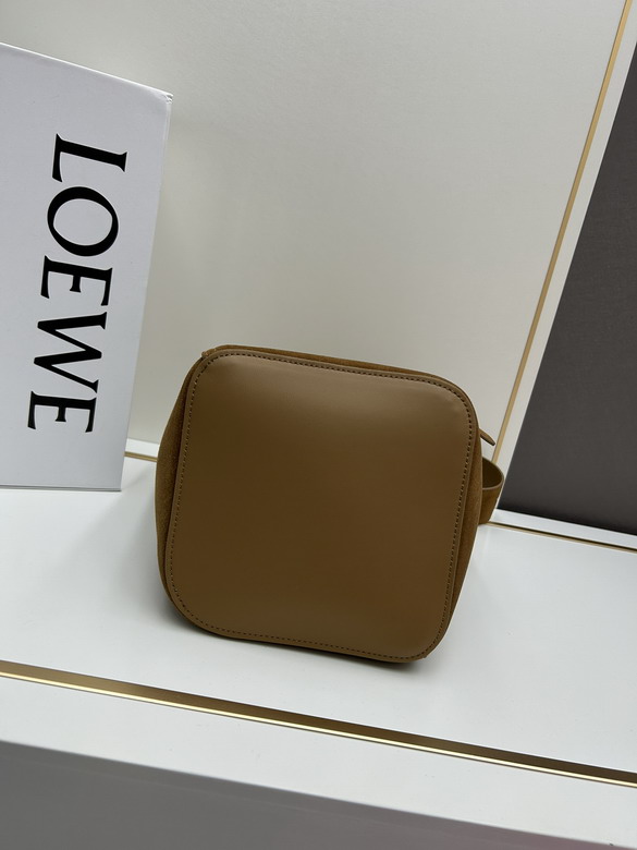 Loewe S652288 24 5x23 5x28cm jj_4