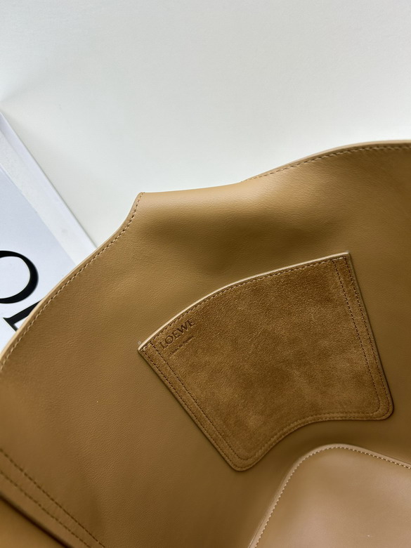 Loewe S652288 24 5x23 5x28cm jj_8