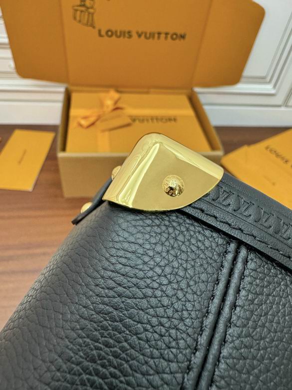 M23817 18X12.5X8cm YG 4