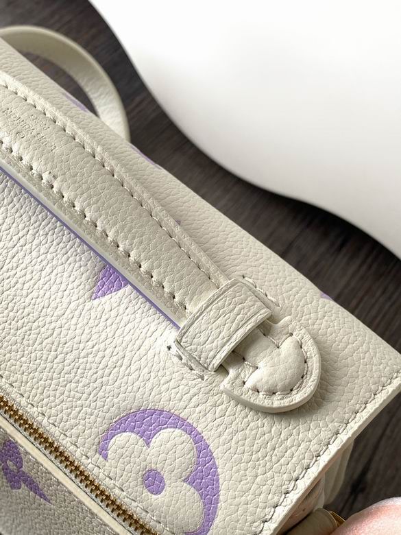 M23940 21.5X13.5X6cm YG 6