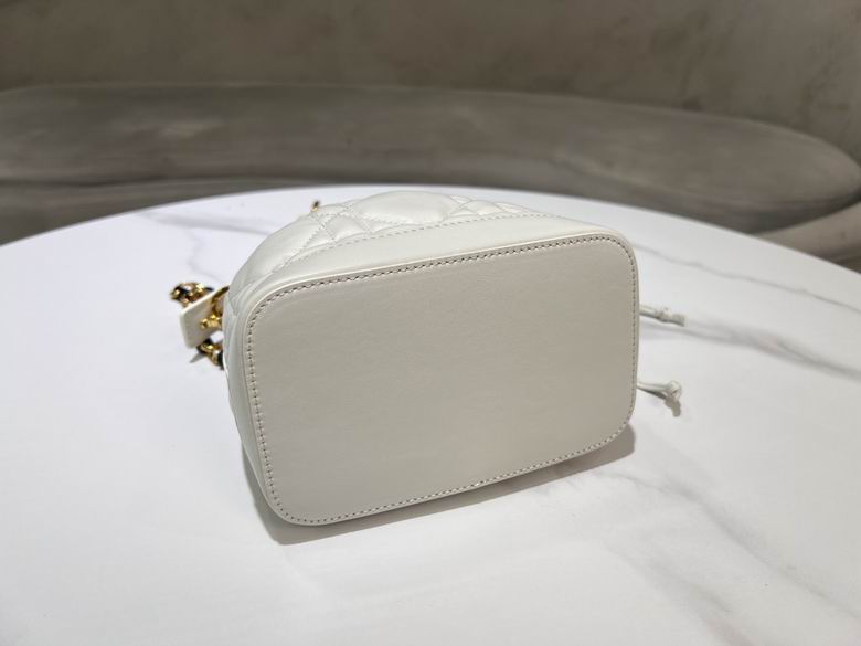 M2780 17X16X9cm YG 4