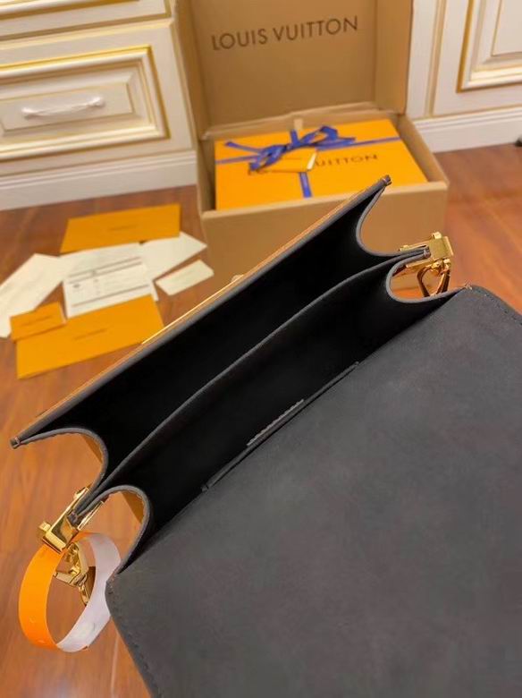 M44580 20X15X9cm YG 4