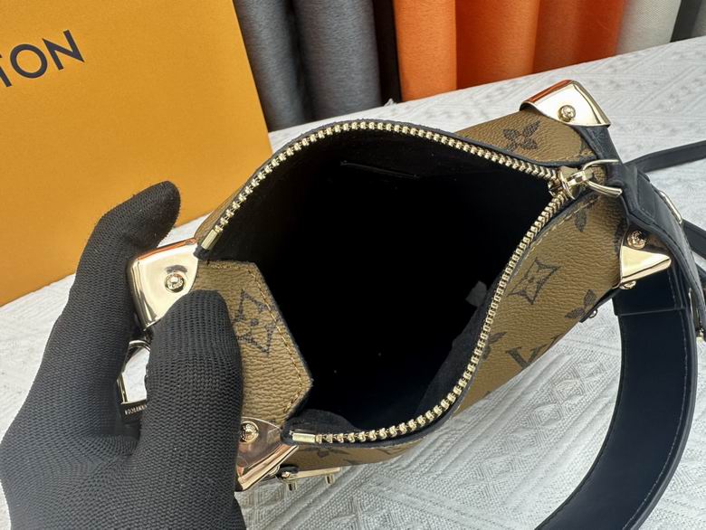 M46815 18X12X7cm XMY 6色 44