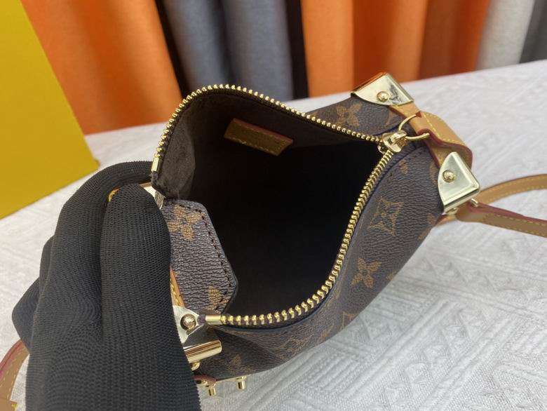 M46815 18X12X7cm XMY 6色 53