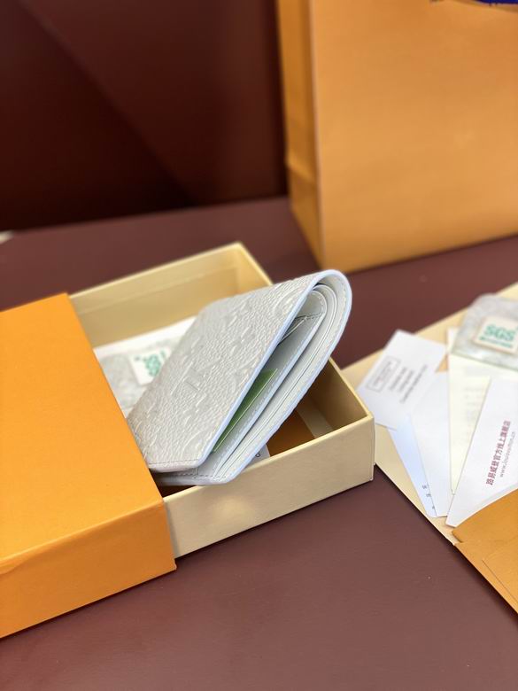 M69037 11.5X9X1.5cm YG 8