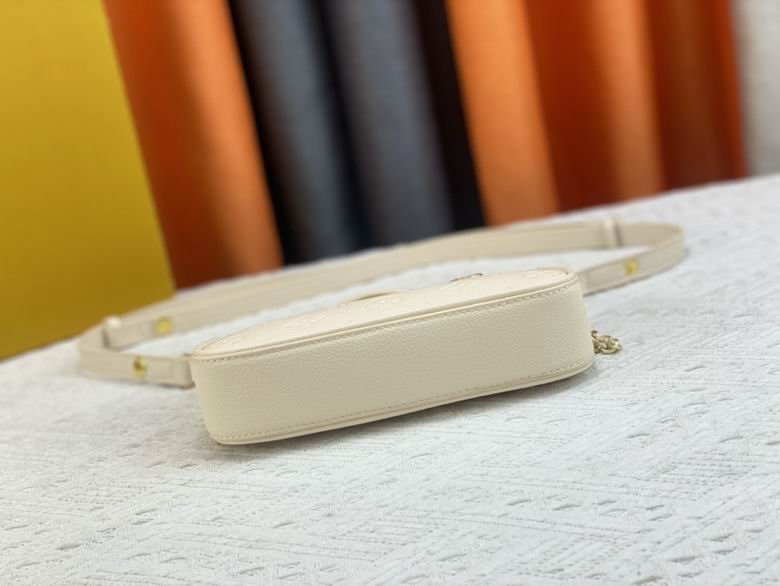 M81066 19X11.5X3cm XMY 3色 14