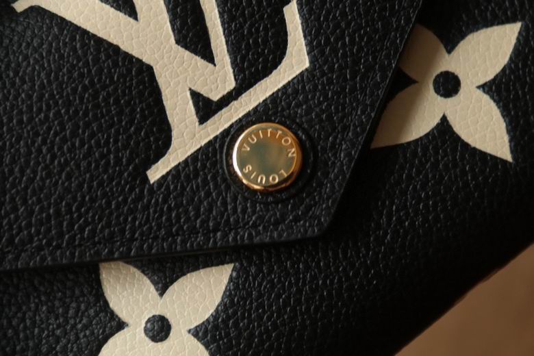 M81861 12X9.5X1.5cm XM 2色 12