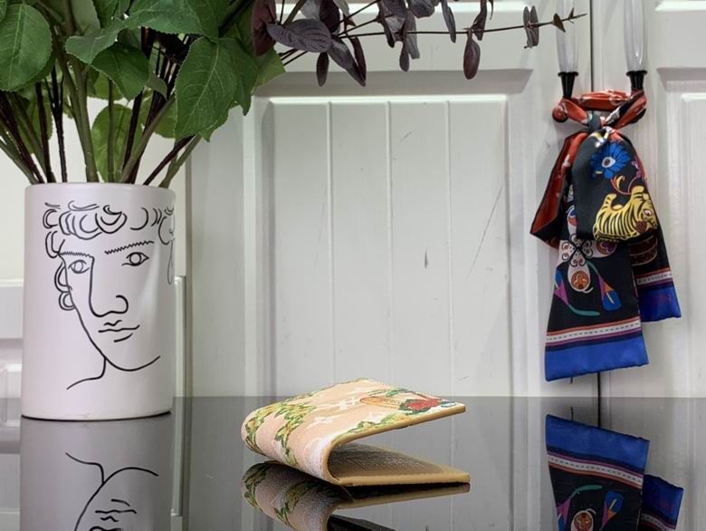 M83498 7.5X11.1X1cm YG 4色 21