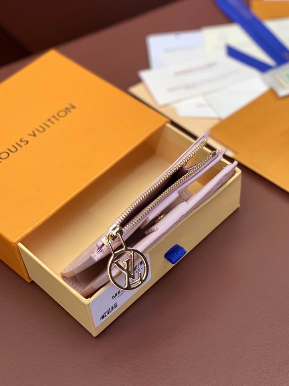 M83603 11.5X9X1.5cm YG 7