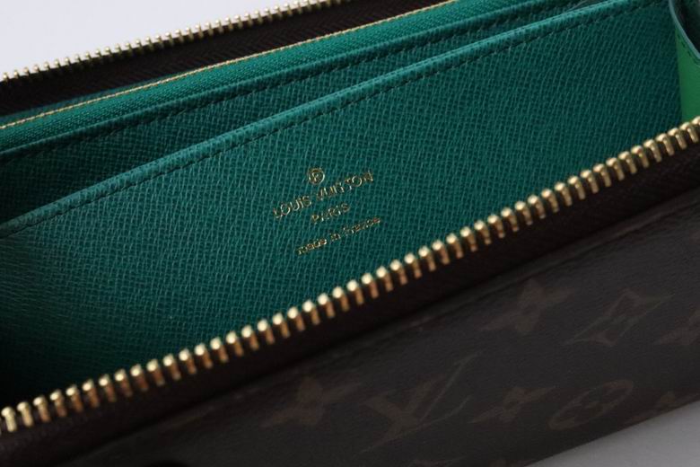 M83689 19.5X10.5X2.5cm XM 8