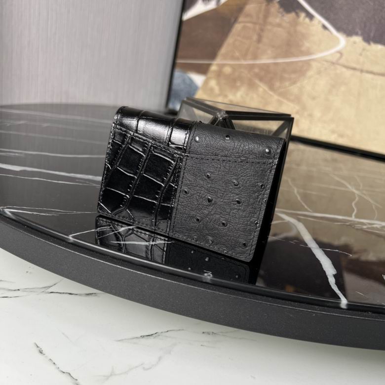 M84690 7.5X11.1X1cm YG 2