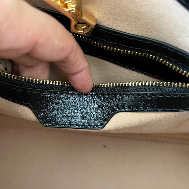 Matelass_675796 32X28X14cm DF (7)