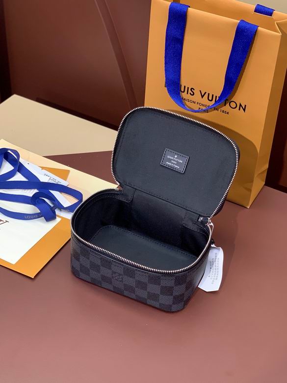 N40181 17X8.5X9.5cm YG 2