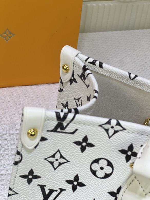 On M46542 34x26x13cm ss3_6