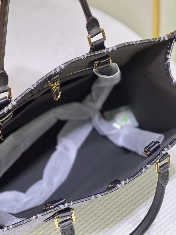 On M46542 34x26x13cm ss4_9