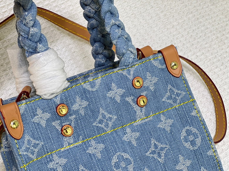 On M46993 18x15x8 5cm ss_6