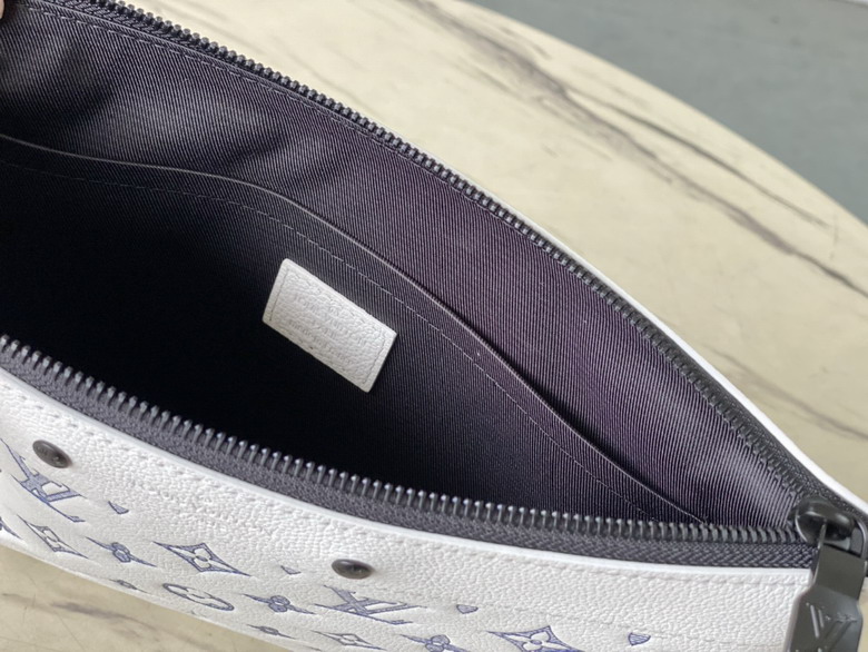 Pochette M83382 30x21 5x1cm gf1_8