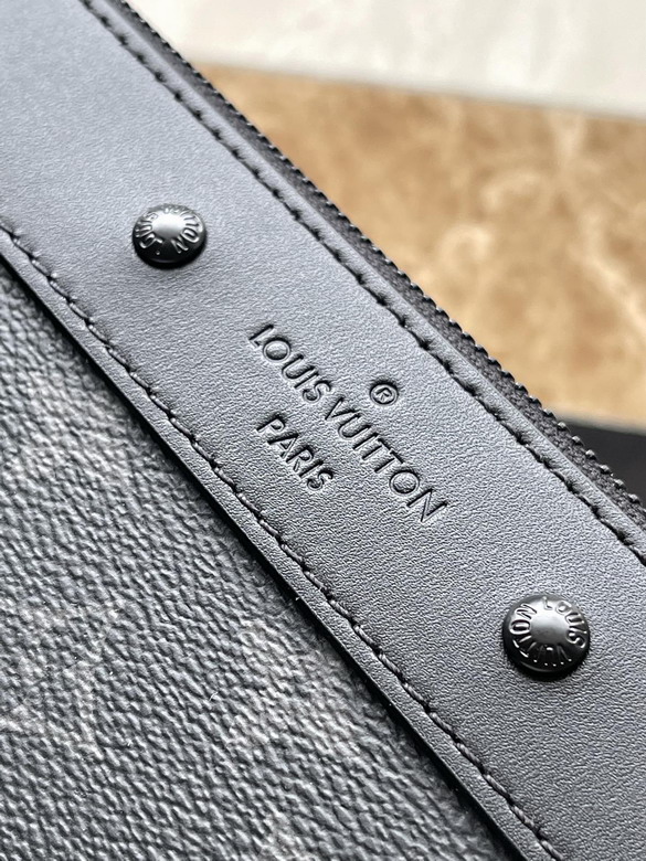 Pochette To-Go M81569 30x21 5x1cm gf_5