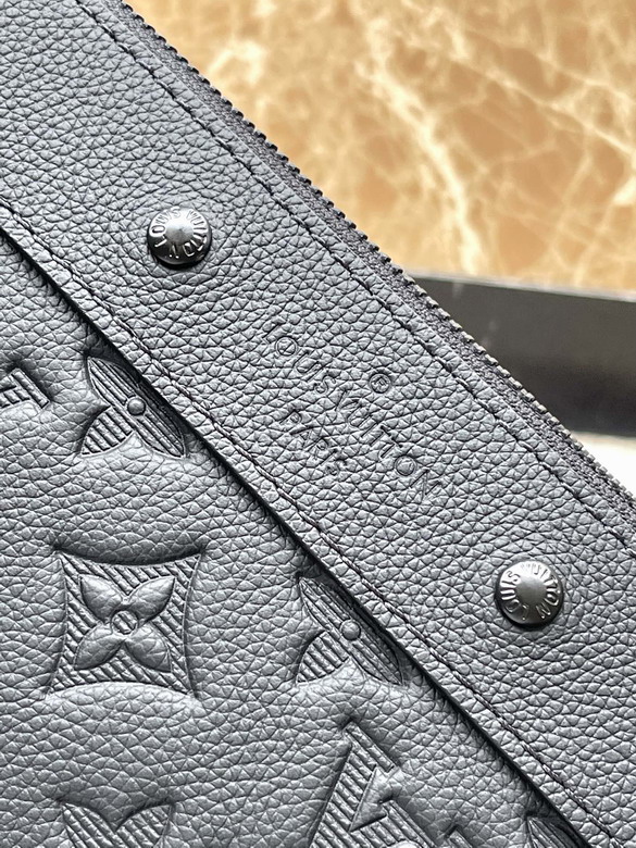 Pochette To-Go M81570 30x21 5x1cm gf_5