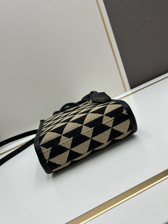 Prada 23140 17x18x6cm jj1_5