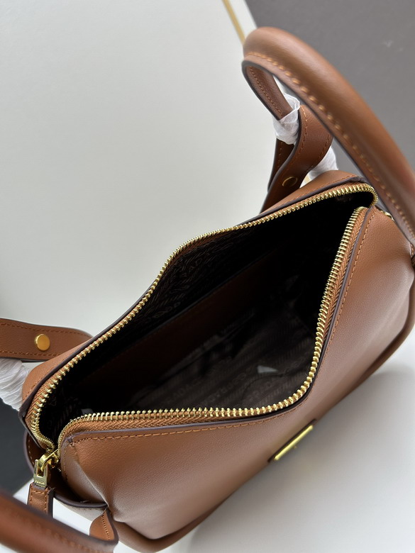 Prada Lindy 25x18x10 5cm jj1_8