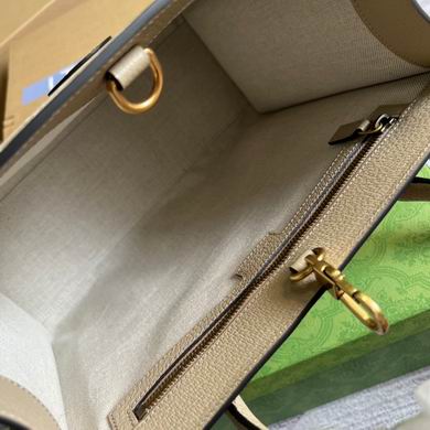 Supreme 659983 31X26.5X14cm MP (8)