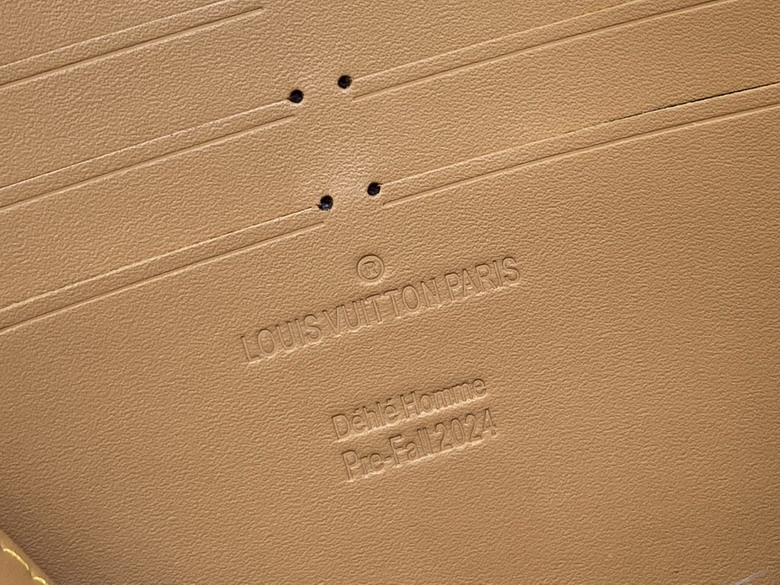 Voyage M83465 27x21x3cm gf2_9