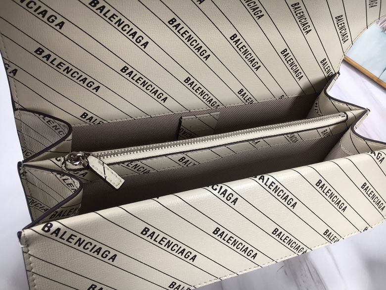 WD400249 28X17X9 (16)