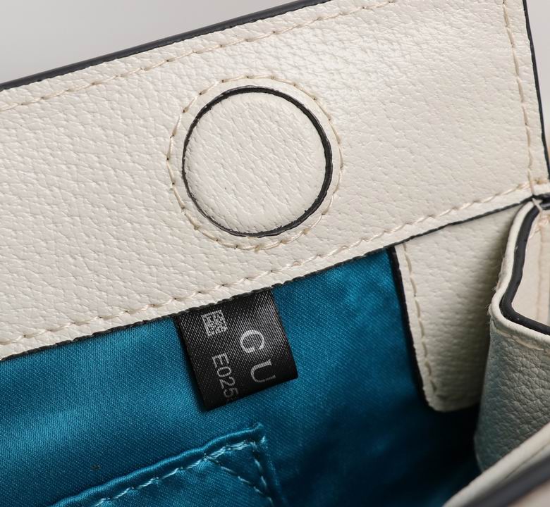 WD503877 26X17.5X8 (9)