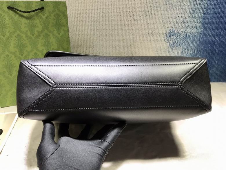 WD649577 35X32X11 (8)