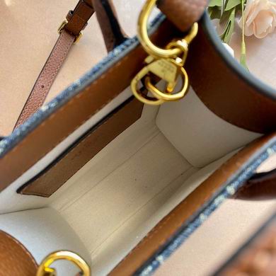 WD671623 16X20X7 (8)