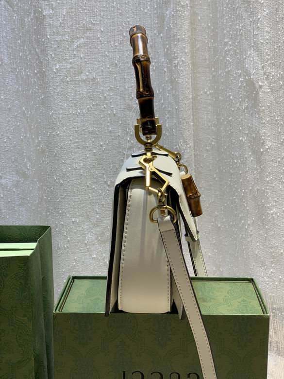 WD675797白皮 21X15X7 (9)