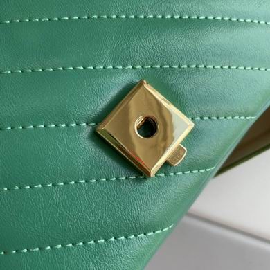 WL446744 22X14X6 (33)