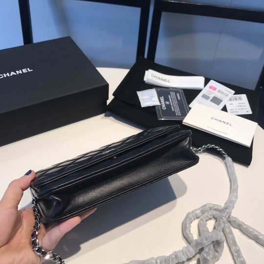 Wallet on chain 33814 19x12.5cm AL02 (3)