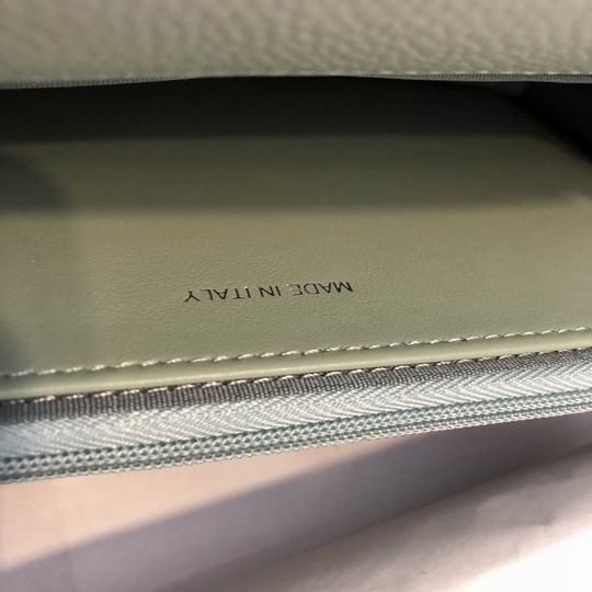 Wallet on chain 33814 19x12.5cm AL35 (6)