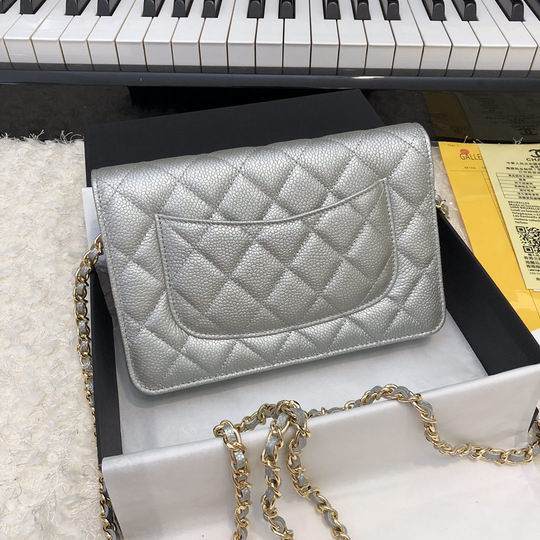 Wallet on chain 33814 19x12.5cm AL44 (2)